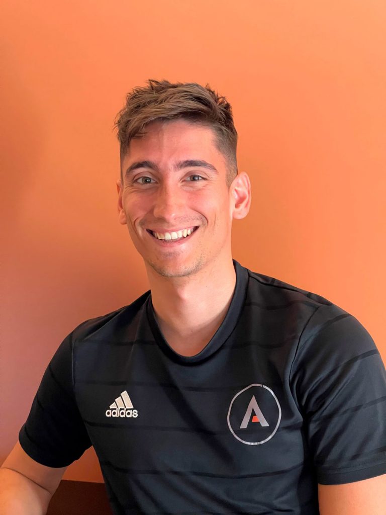 Sergio Tris, experto en fisioterapia en AXIAL